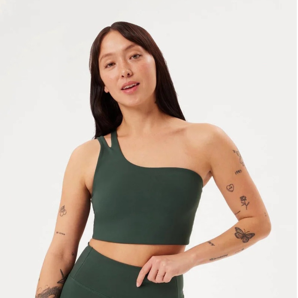 Girlfriend Collective Moss Uma One Shoulder Bra